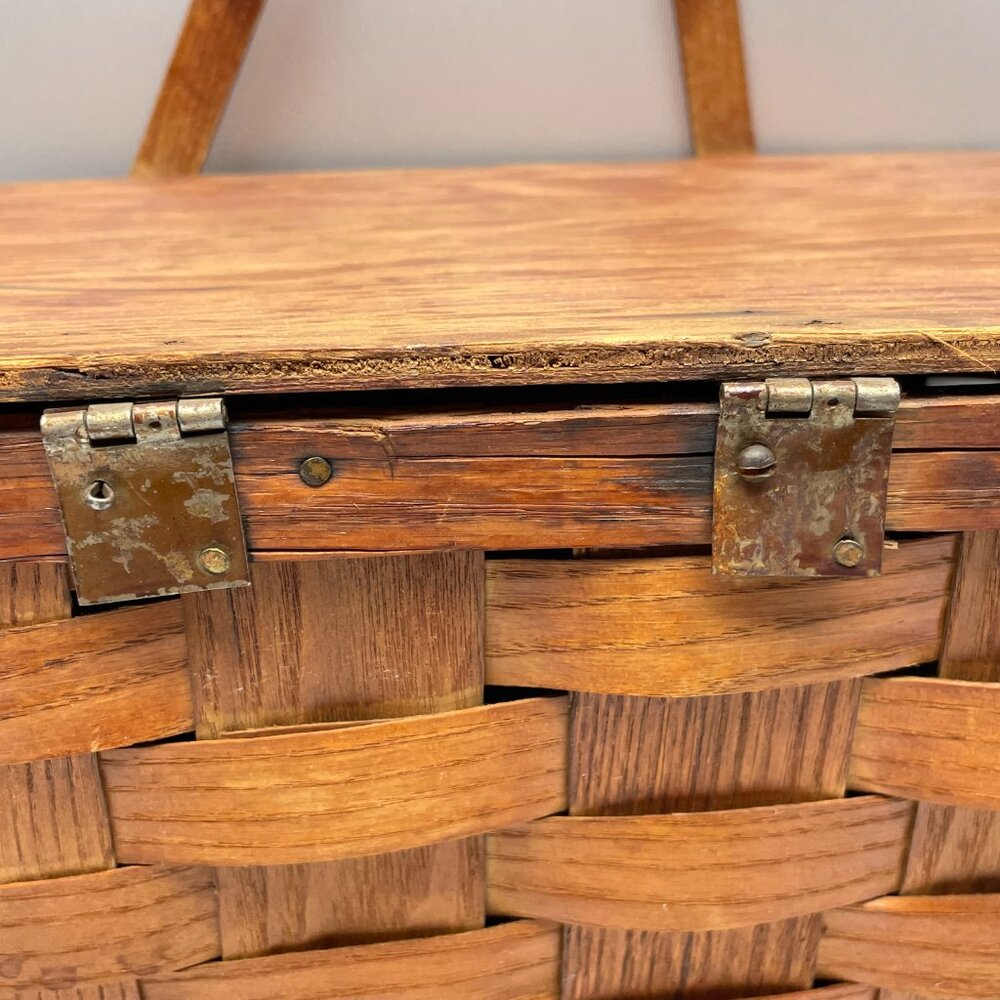 GVUC Vintage 1950s Woven Wood Picnic Basket/Hamper, 2-Handle, 18" x 11" x 8" - Picture 6 of 16